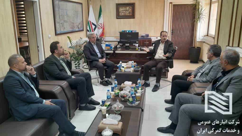 دیدار عضو هیات مدیره و سرپرست شرکت انبارهای عمومی ایران با مدیر کل گمرک غرب